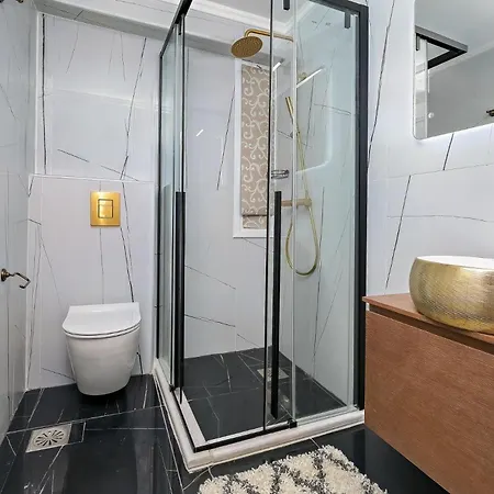 Theodoros Kolokotronis בית הארחה